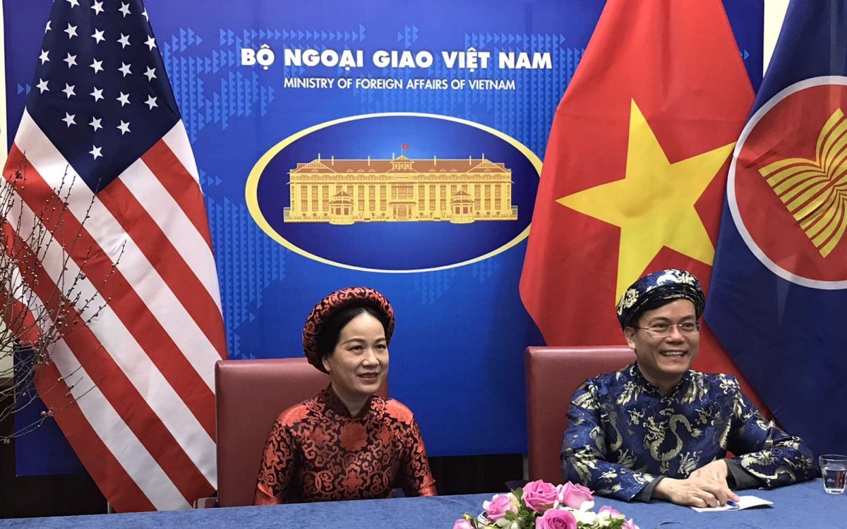 Cộng đồng người Việt cùng bạn bè Mỹ và quốc tế vui đón xuân Tân Sửu 2021